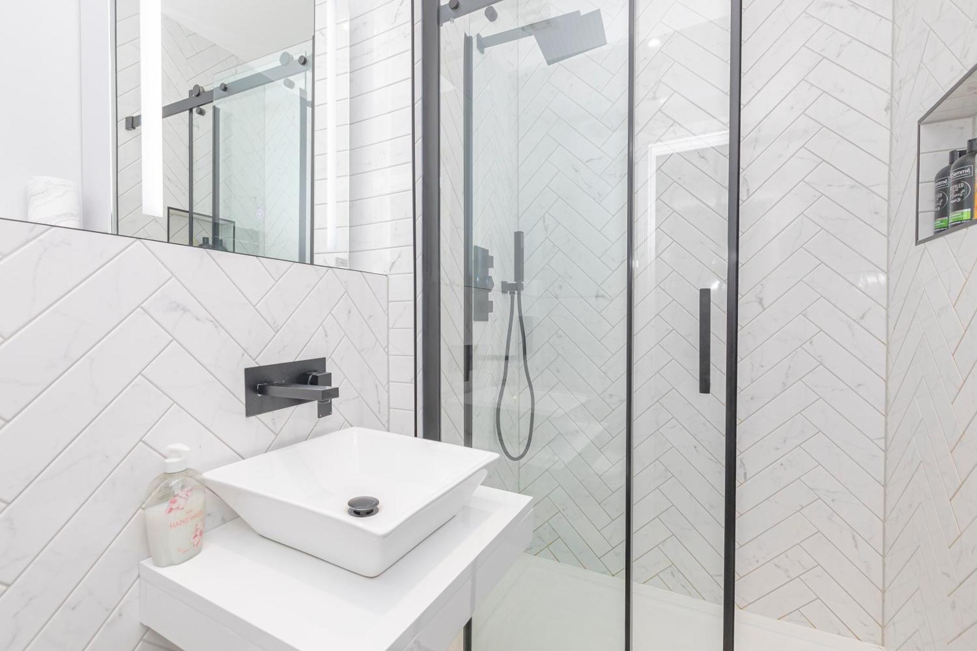 Flash Sales Offer - Any Week Day No Minimum Night Restrictions Brighton City Centre Seafront 1 Bedroom Flat Bn133Duk02 Esterno foto